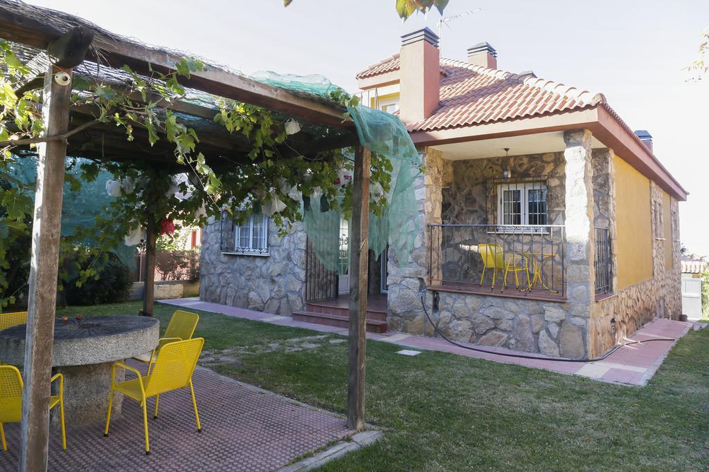 En Casa De Carlos Ortigosa del Monte Exterior photo