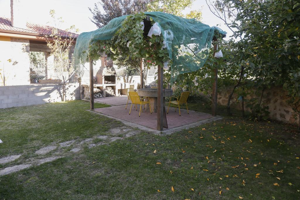En Casa De Carlos Ortigosa del Monte Exterior photo