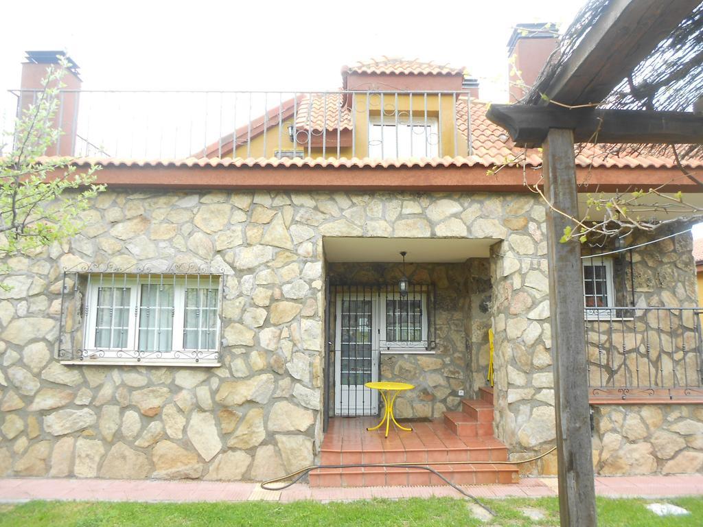 En Casa De Carlos Ortigosa del Monte Exterior photo